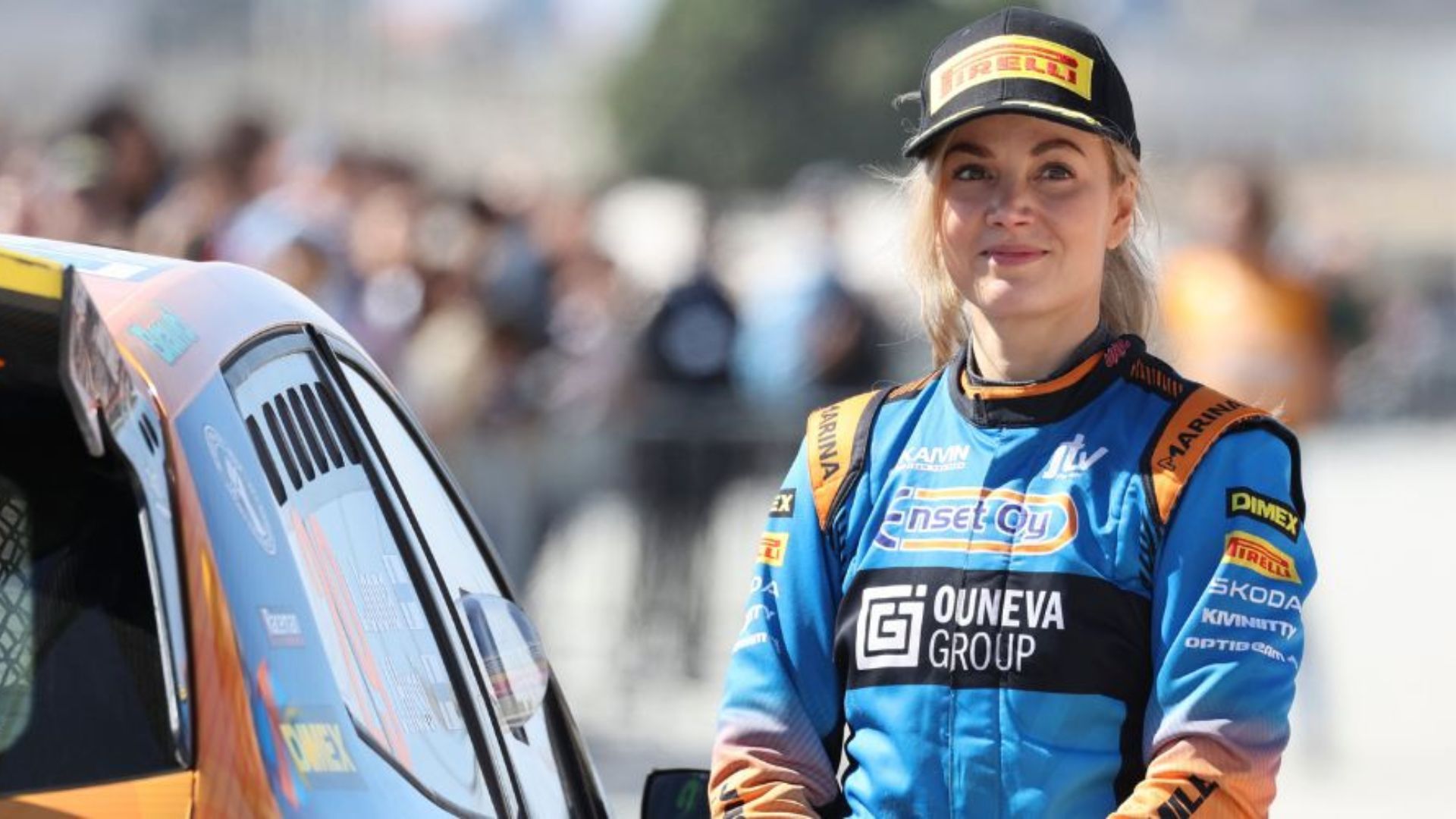 De la radio al motor: Janni Hussi, la influencer finlandesa que triunfa en el rally