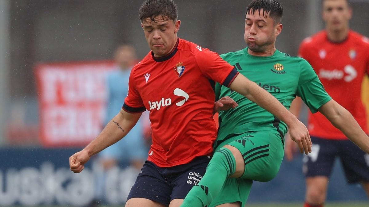 El Nàstic empata en Pamplona