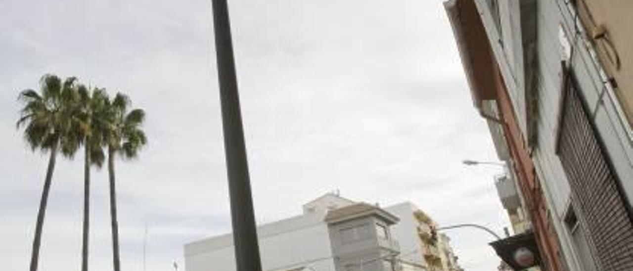 La Guardia Civil investiga si las multas del semáforo de Bellreguard son legales