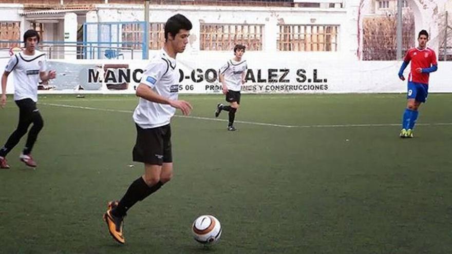 Fallece un jugador de 17 años del Ontinyent B durante un partido