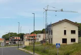Lalín ejemplifica la tendencia provincial: más casas individuales y menos promociones en bloque en Pontevedra