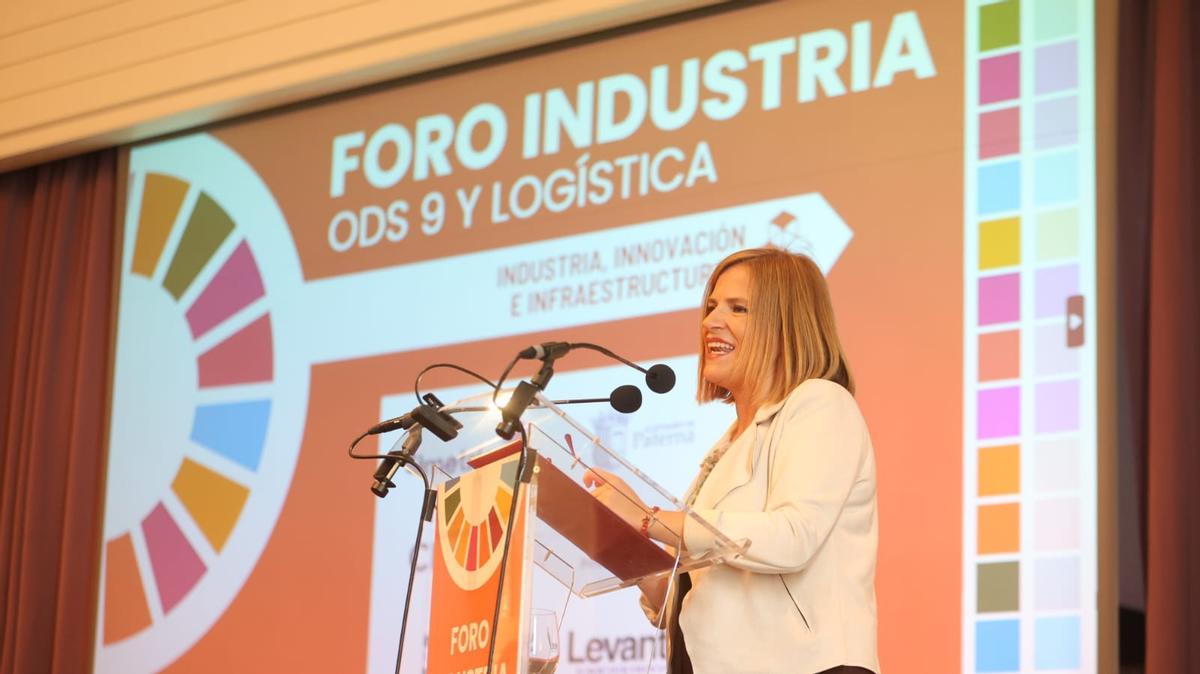 Pilar Bernabé, durante su intervención en el foro organizado por Levante-EMV.