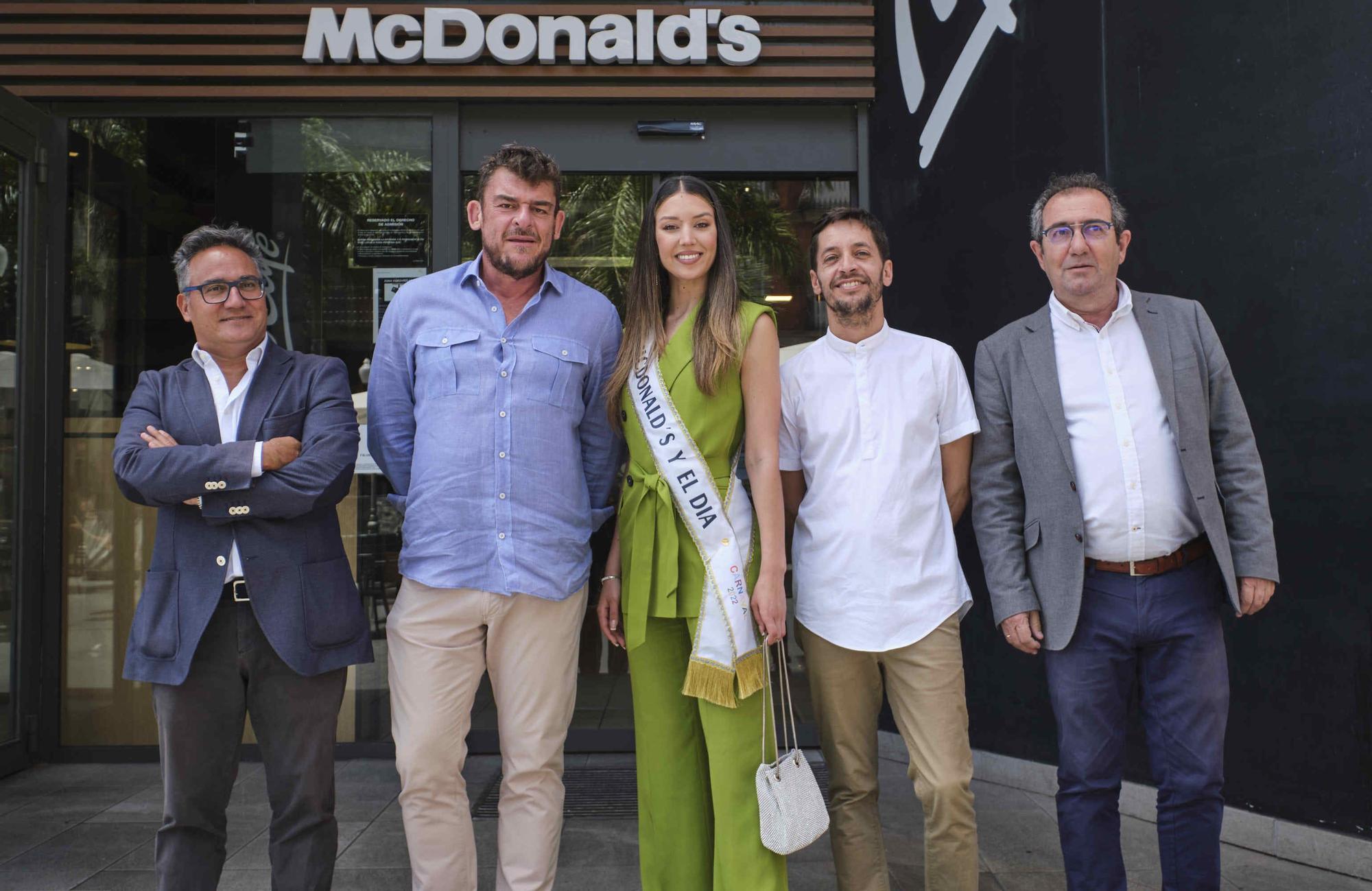 Visita de la candidata a reina de McDonald's y El Día del Carnaval 2022
