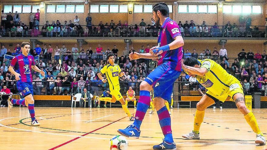 El Gran Canaria tropieza frente a un rival directo