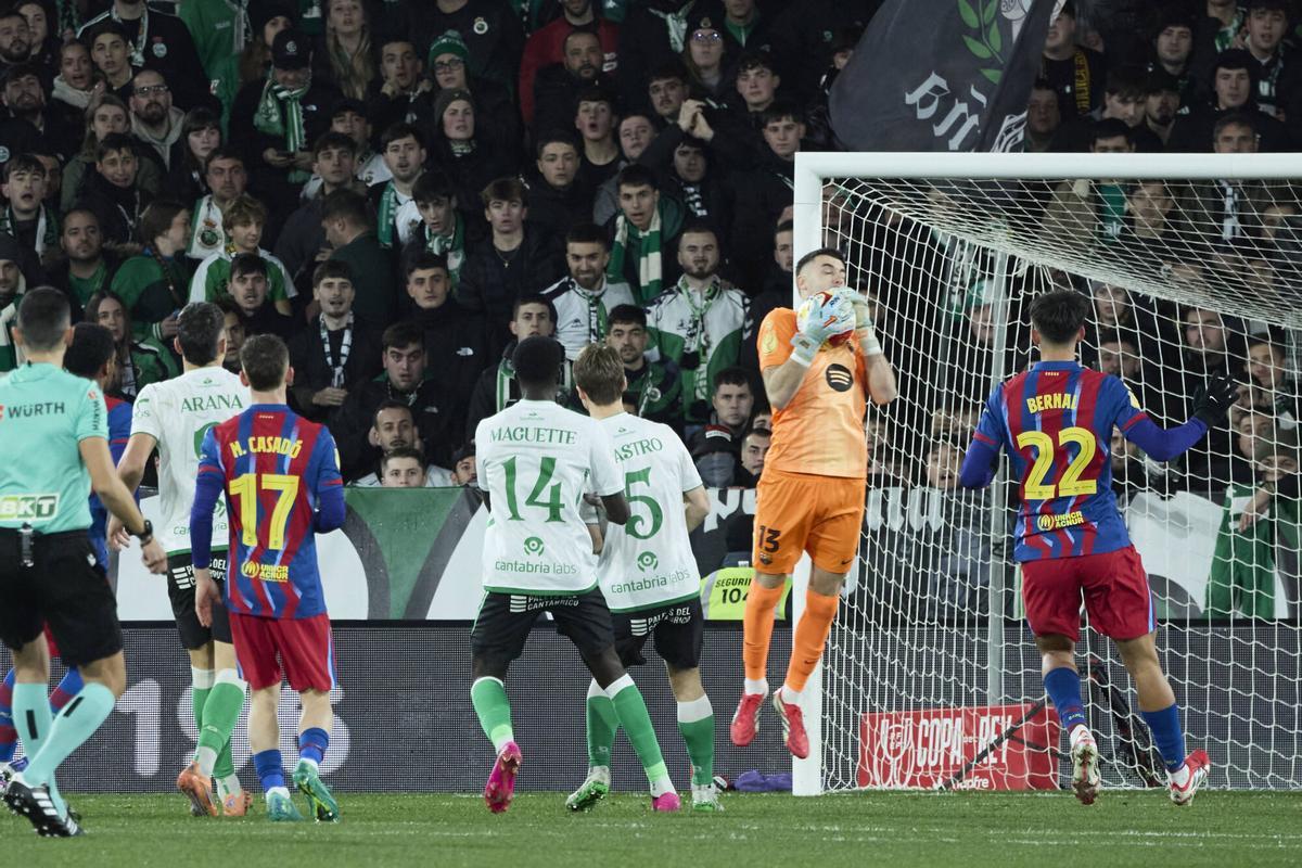 Joan Garcia lo volvió a parar todo en Santander