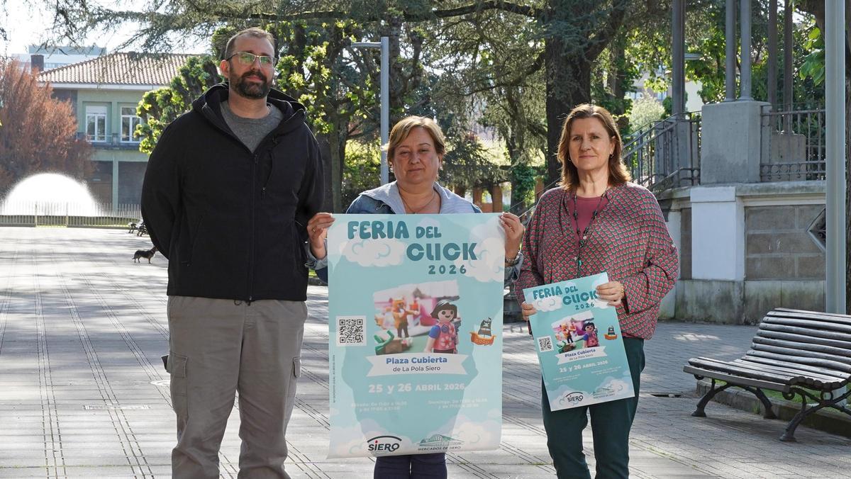 Por la izquierda, Héctor Lasheras, de la empresa organizadora, la edil de Mercados Ana Nosti y la técnica municipal Amelia Areces, durante la presentación del evento.