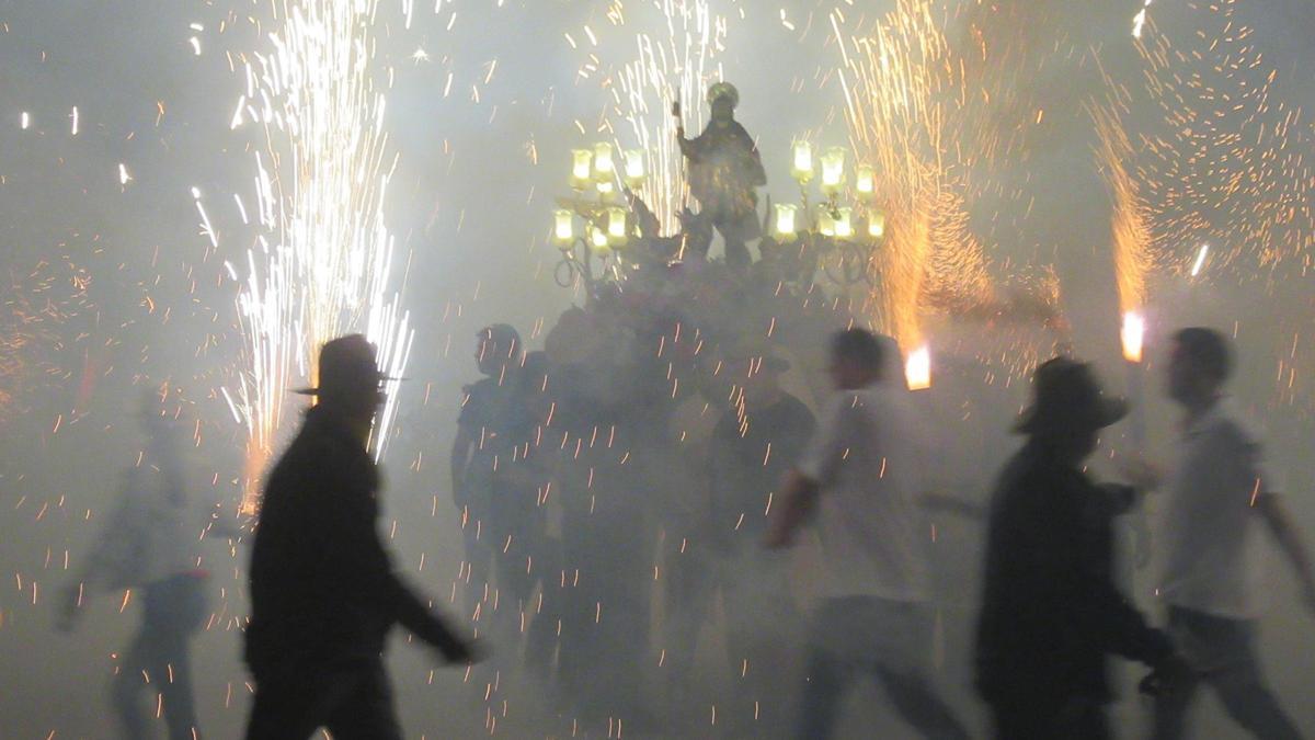 La Rodà de Sant Roc en la plaza del Ayuntamiento de Burjassot, en una imagen de archivo.
