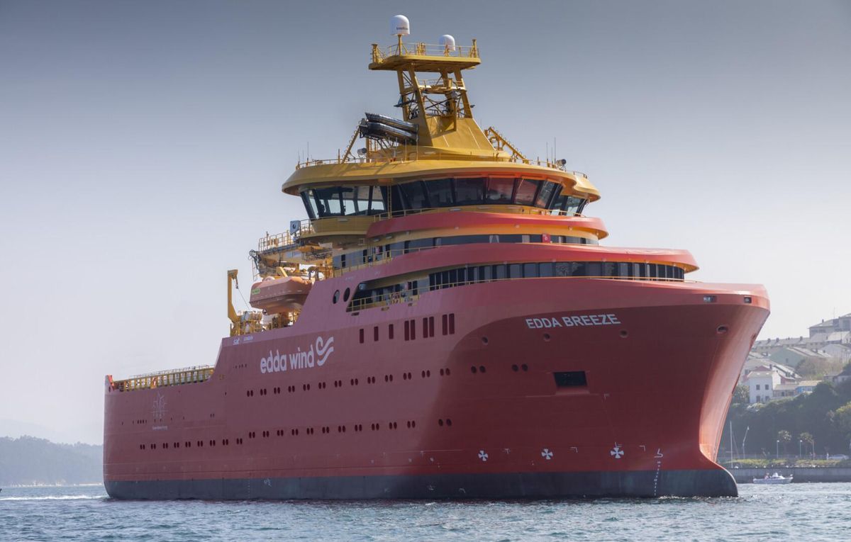 El "Edda Breeze", construido por Gondán.