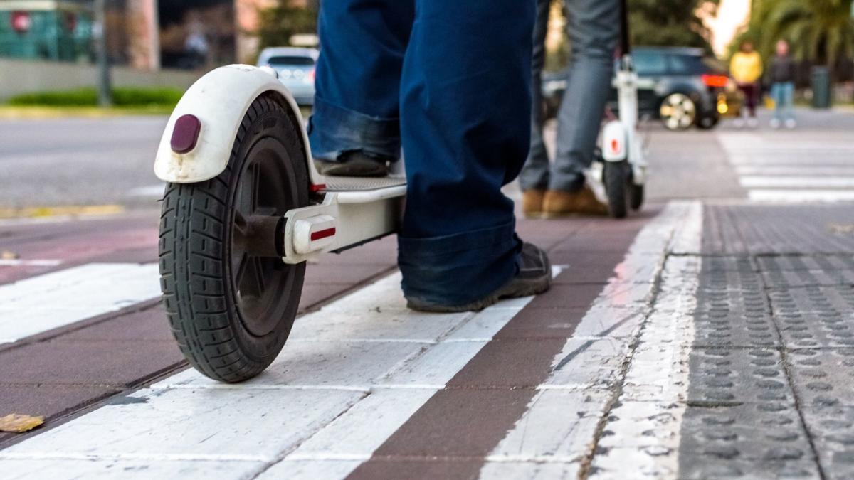 El Ayuntamiento lleva a pleno la Ordenanza Municipal de Circulación que regulará el uso de los patinetes.