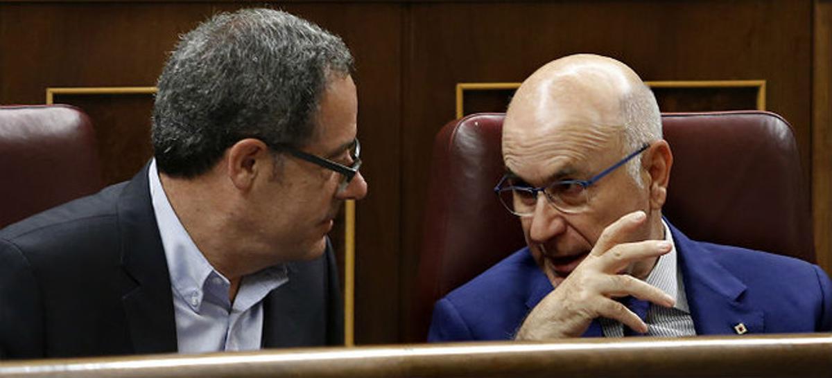 Pere Macias, de Convergència, i Duran Lleida, d’Unió, aquest dimecres, al Congrés. Pere Macias, de Convergència, i Duran Lleida, d’Unió, aquest dimecres, al Congrés.