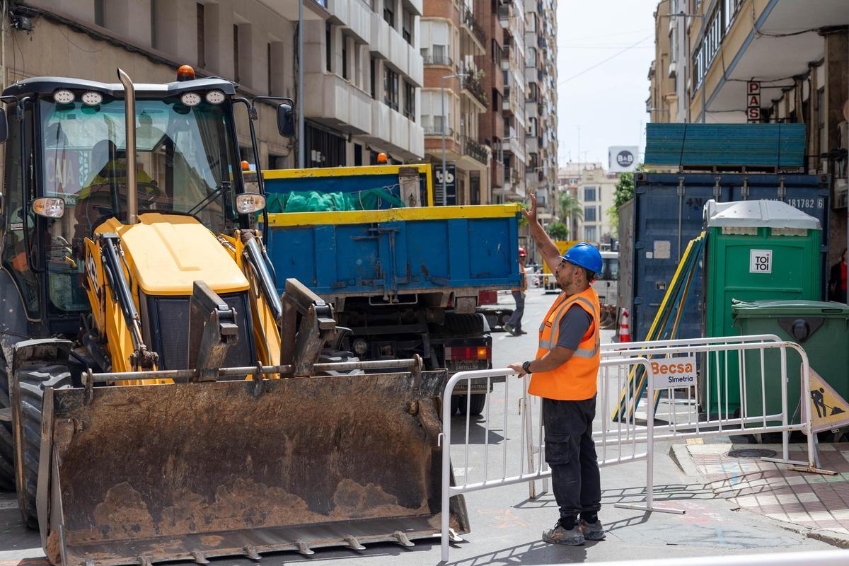 Obras en la calle Asensi de Castelló.