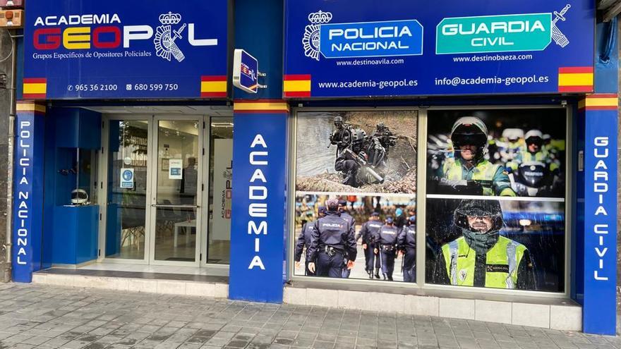 La academia se sitúa en el centro de Alicante