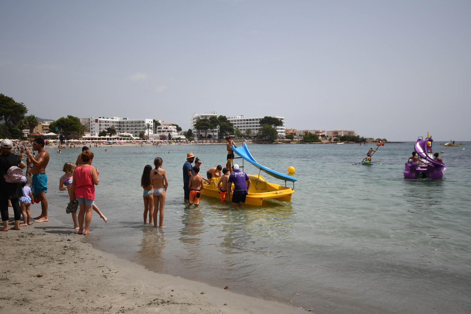Galería de imágenes: Es Canar celebra sus fiestas patronales con actividades náuticas