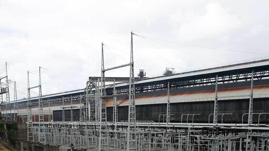 Subestación eléctrrica de las instalaciones industriales de Alcoa en Avilés.