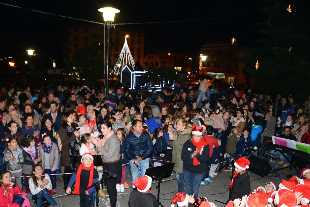 Cangas y Moaña ya brillan para la Navidad