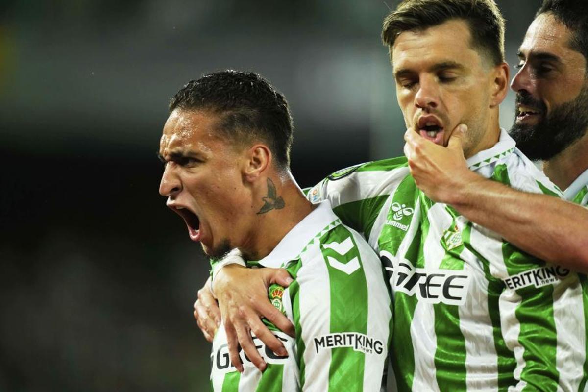 Betis' Antony reacts after scoring during the Conference League semifinal first leg soccer match between Betis and Fiorentina at the Benito Villamarin stadium