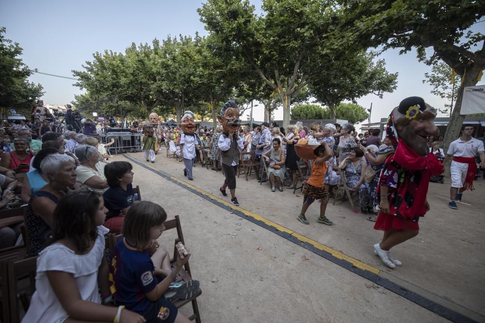 Els gegants i el pregó obren la festa major de Sant Feliu de Guíxols