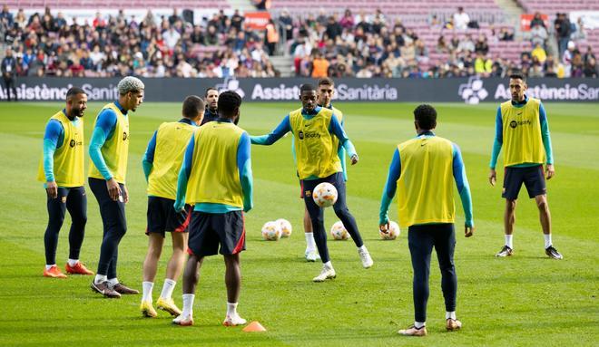 Las mejores imágenes del entrenamiento a puertas abiertas del Barça