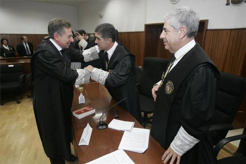 Fotogalería de la toma de posesión del presidente de la Audiencia Provincial de Córdoba