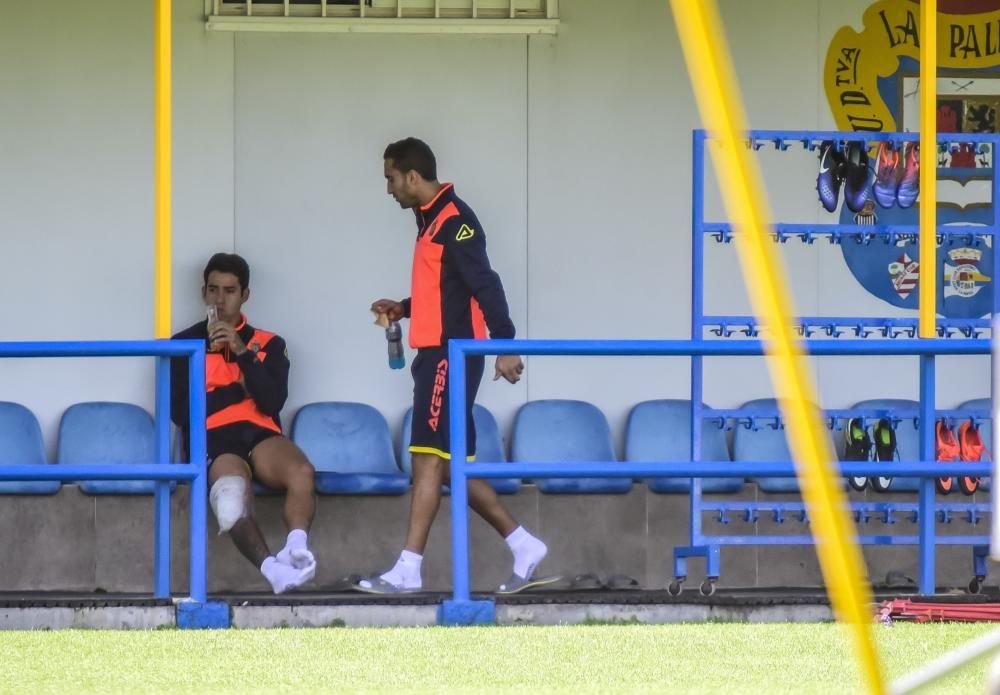 Entrenamiento UD Las Palmas en Barranco Seco ...