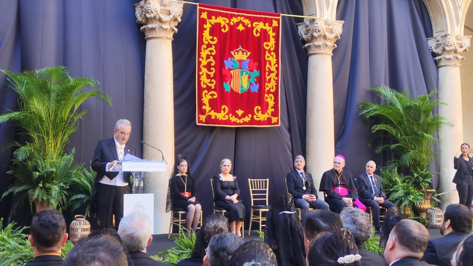 Así ha sido la recepción del Caballero Cubierto 2025 en Orihuela