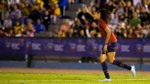 Salma Paralluelo ha debutado con la selección absoluta anotando un hat trick