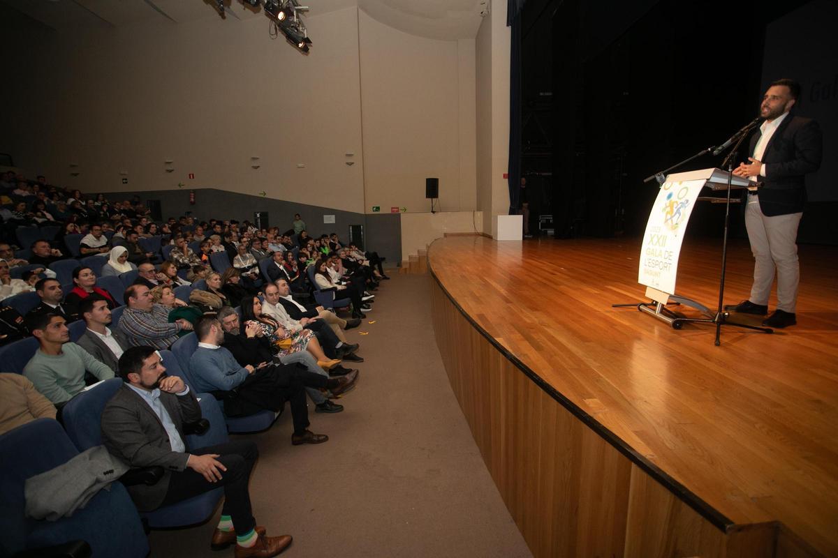 El alcalde, Darío Moreno, durante su discurso.