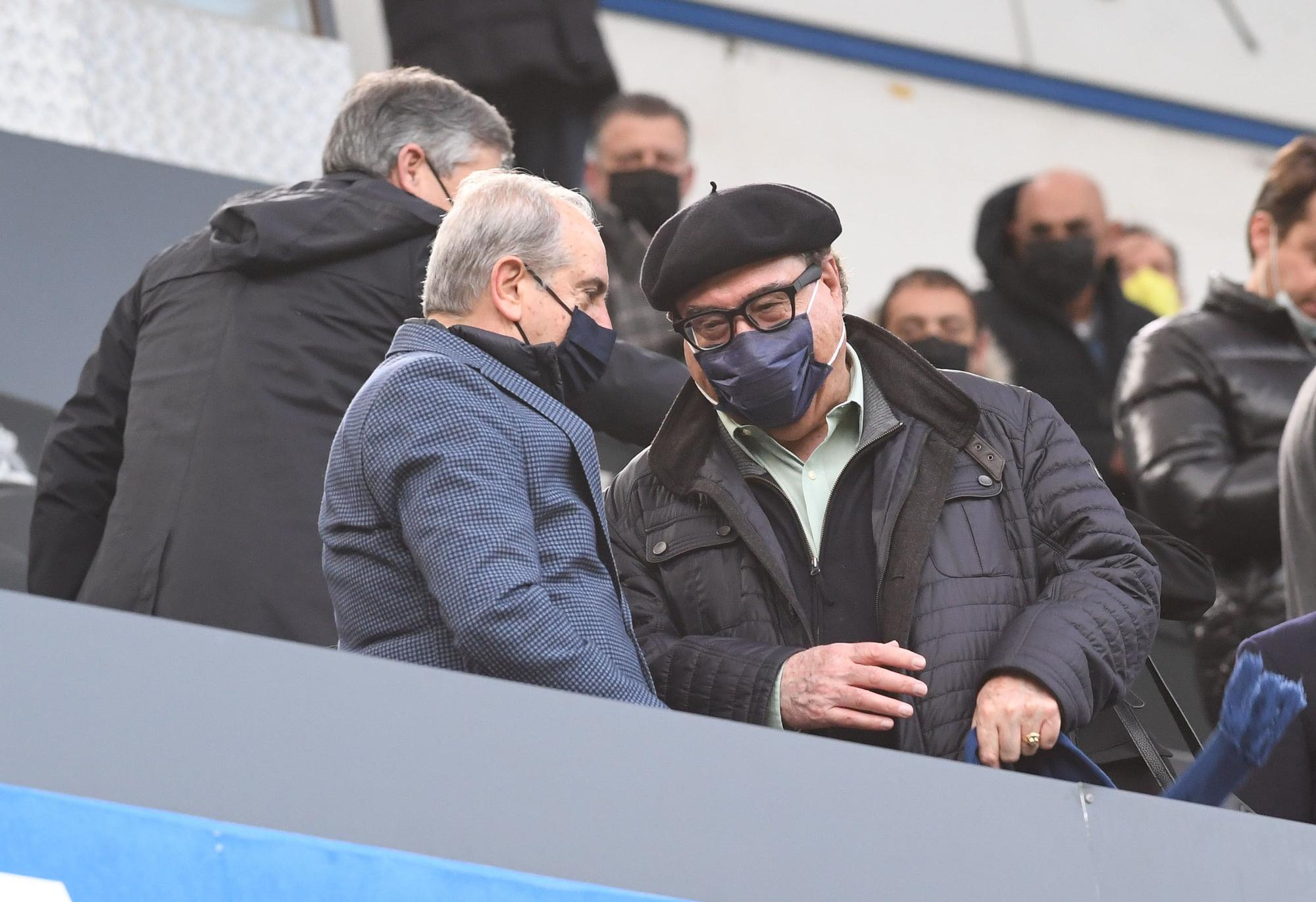 Gran ambiente en las gradas de Riazor para el Deportivo - Racing de Ferrol