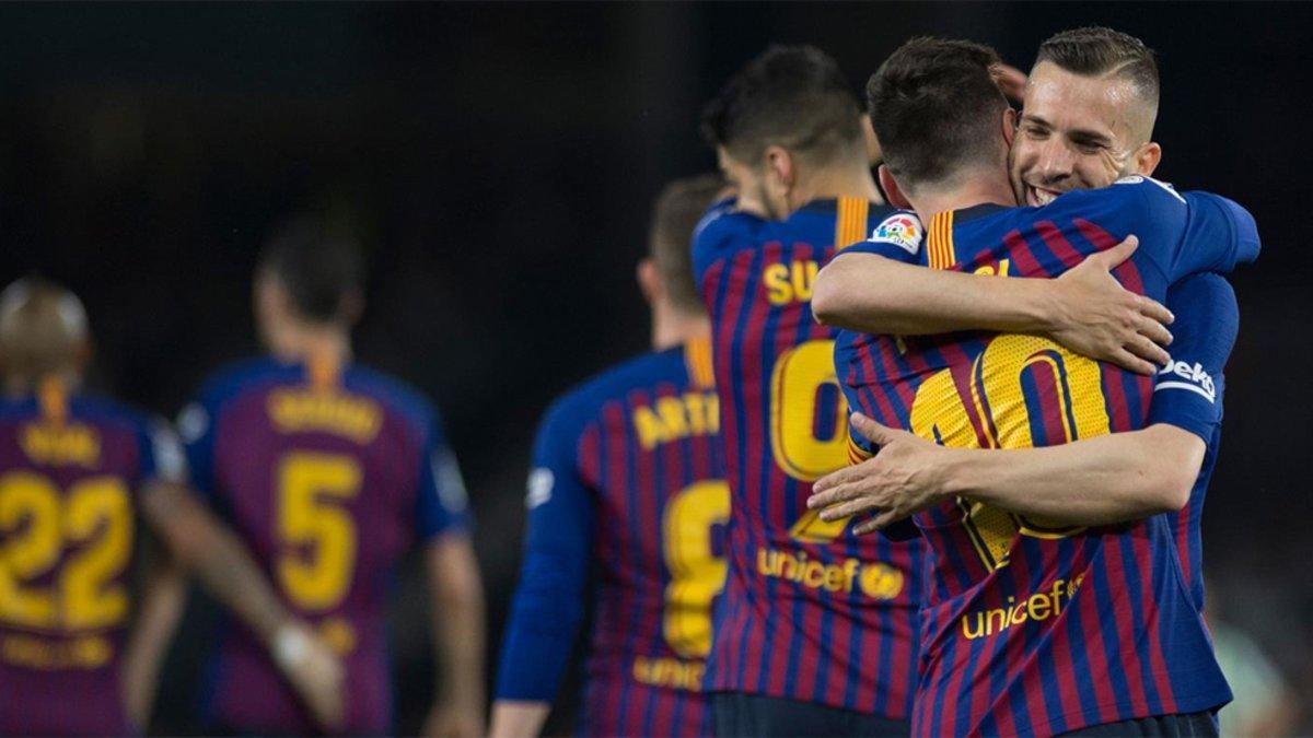 La exhibición de Messi en el Villamarín llevó al Barça en volandas