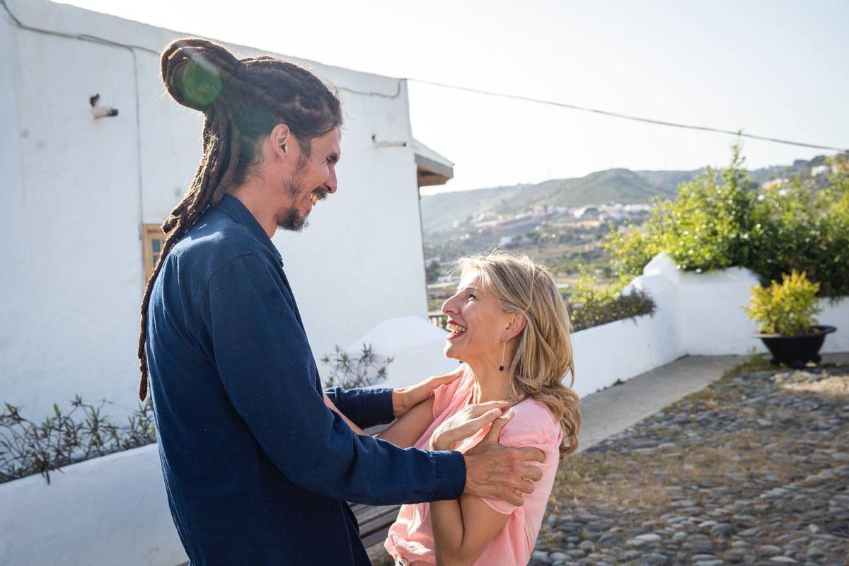 Alberto Rodríguez y Yolanda Díaz en Telde, en 2023.