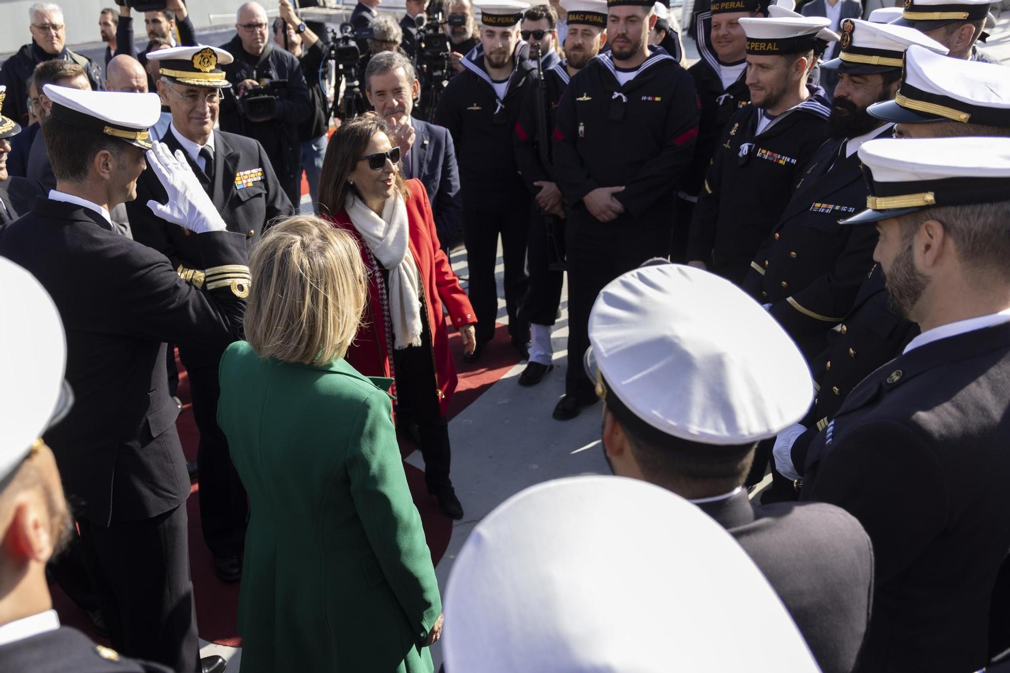 FOTOS: La Armada recibe el submarino S-81 de manos de Navantia