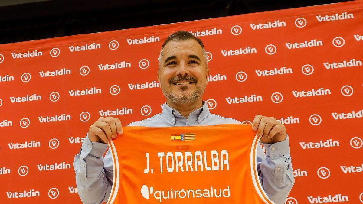 Así ha sido la presentación de Javi Torralba como entrenador del Valencia Basket