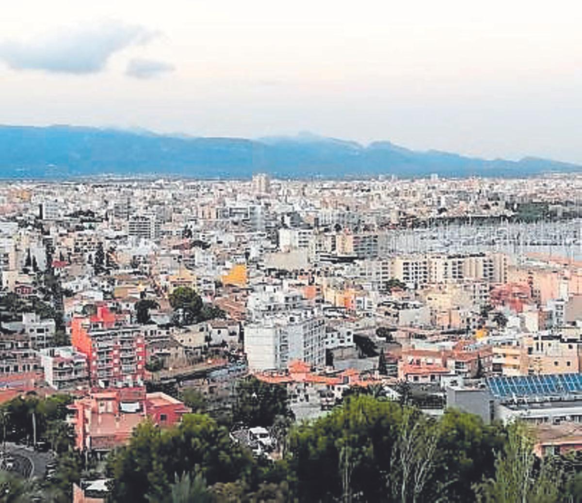 Que según el Ministerio de Vivienda en Balears aún se puedan construir 5.364 pisos en suelos ya urbanizados.