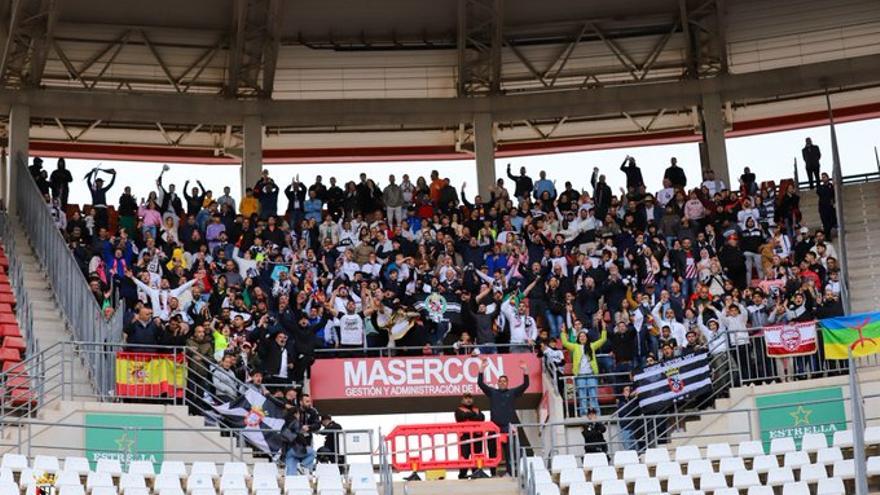 Denuncian ante el CSD cánticos racistas de aficionados del Real Murcia a seguidores del Ceuta