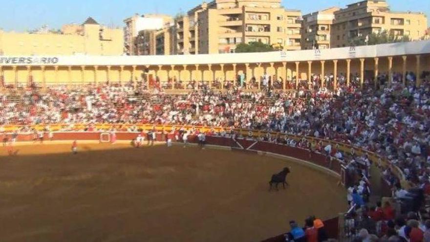 Un joven de Zaragoza herido por asta en el encierro de Tudela