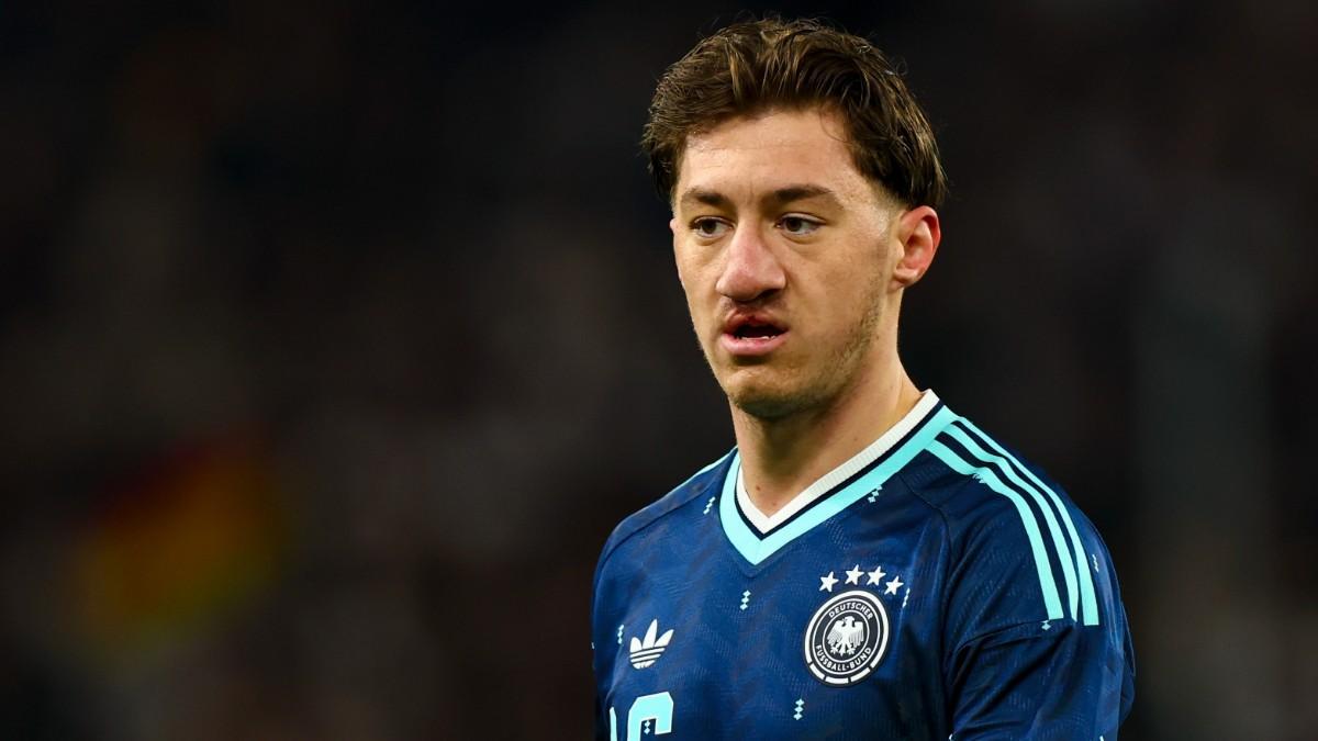 Stiller, futbolista del Stuttgart y de la selección alemana