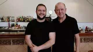 Rafel y Tolo Sampol abren Can Pometa: «Es imposible montar un bar mallorquín en Palma, hemos ido al polígono»