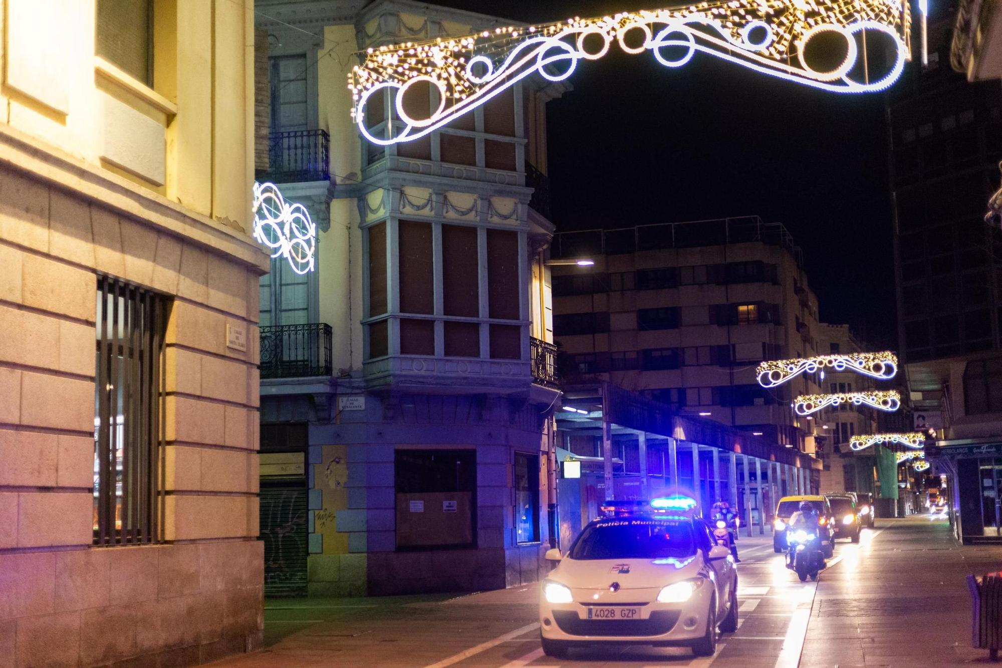 GALERÍA | Así fue la llegada anticovid de los Reyes Magos a Zamora, sin cabalgata y sin niños, pero con la misma ilusión