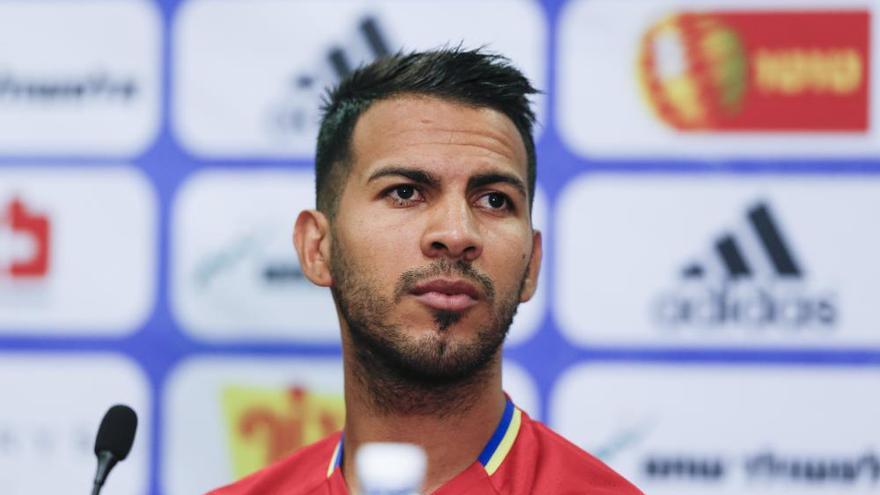 Jonathan Viera, titular ante Israel