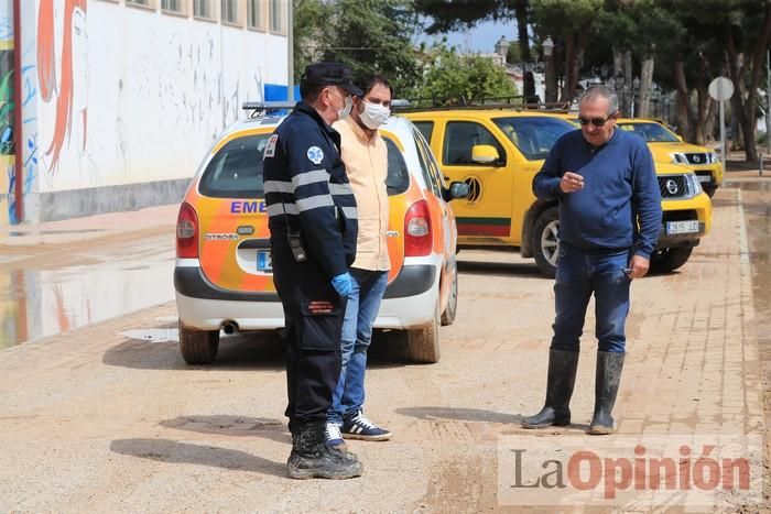 Limpian Los Alcázares tras las fuertes lluvias de los últimos días