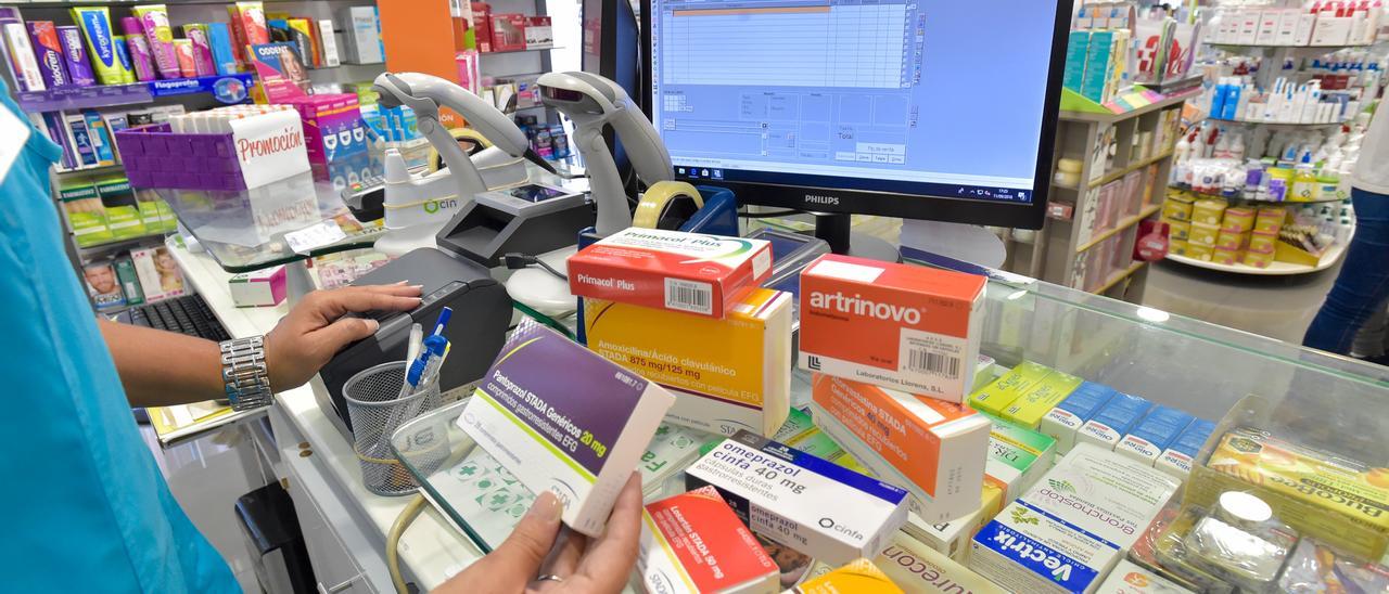 Interior de una farmacia en la capital grancanaria.