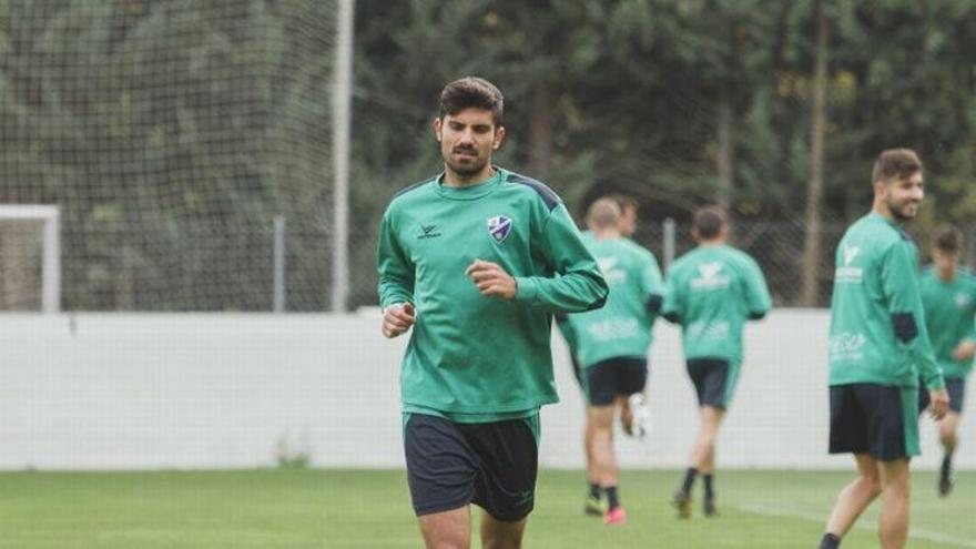 Huesca y Oviedo miden su deseo de ascender a Primera