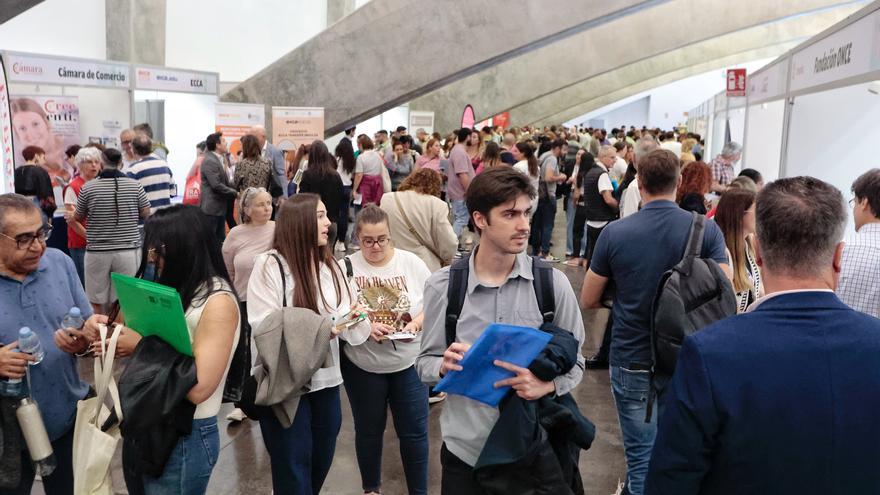 Las empresas en Tenerife buscan cada vez más perfiles jóvenes profesionales