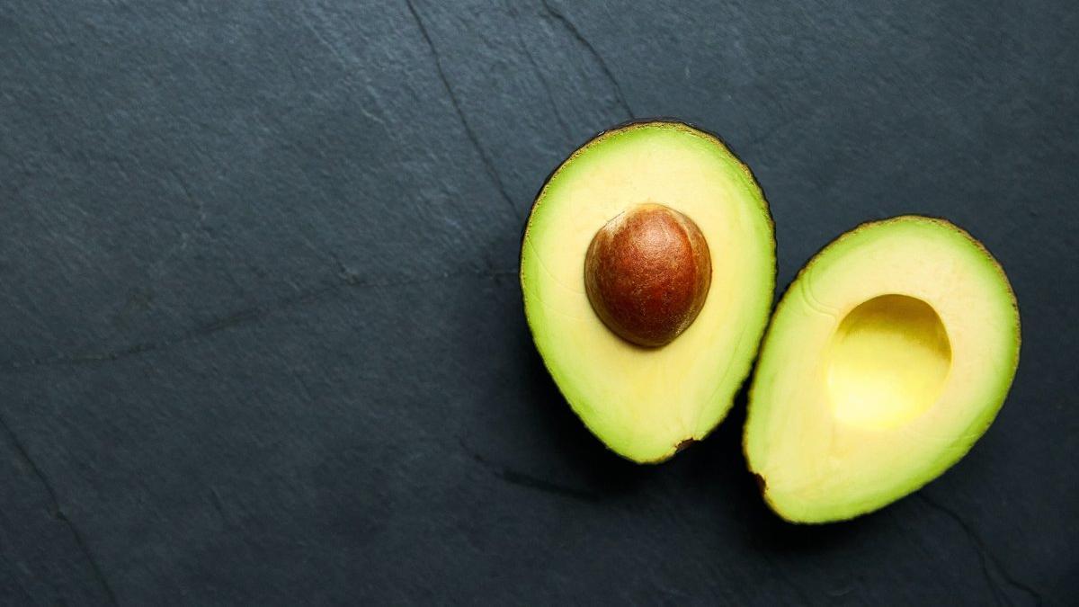 El aguacate, nutritivo y 'cool', pero también un consumidor excesivo de agua