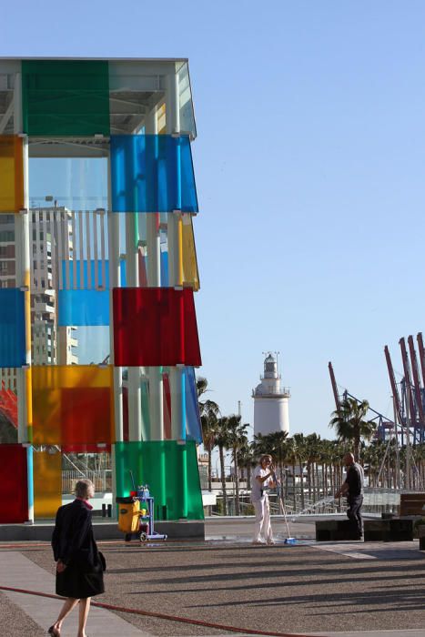 En las dos últimas décadas, el Puerto de Málaga ha sufrido un importante cambio con la construcción del Palmeral de las Sorpresas, la nueva terminal de cruceros o la llegada del Pompidou