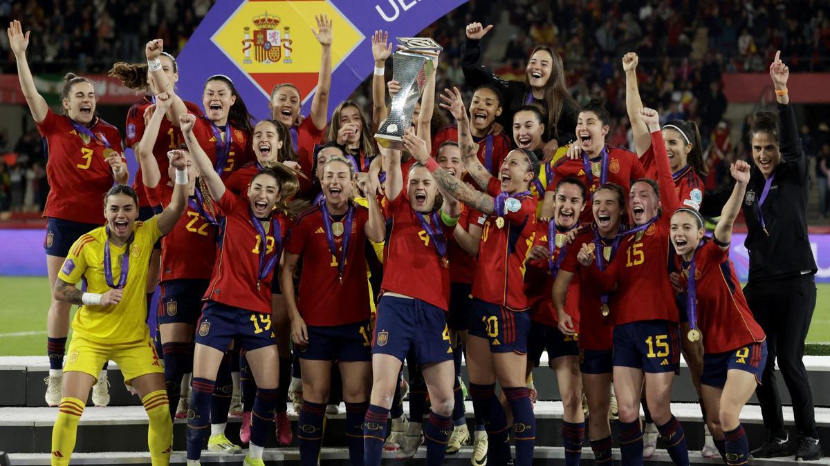 Una España histórica tumba a Francia y se proclama campeona de la Nations League (2-0)