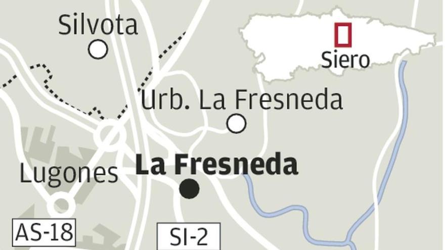 Arriba, el pueblo, hace unos años, visto desde el aire. Debajo, el hórreo de Manuel García.