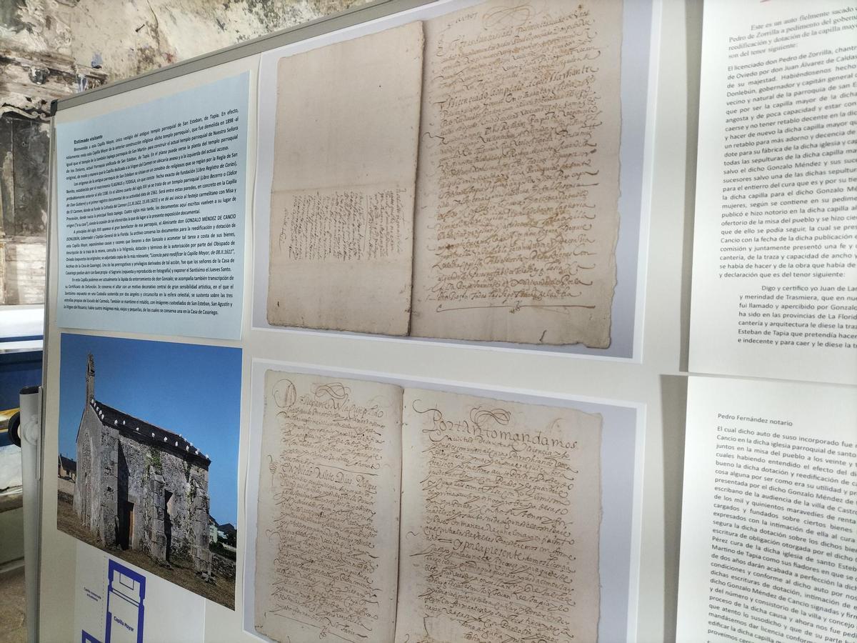 Tapia muestra una exposición histórica: los manucristos de la creación de la Cofradía del Carmen, hace 400 años