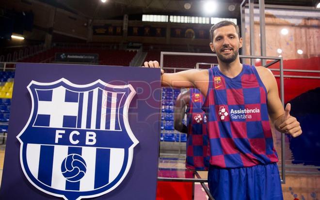 Nikola Mirotic, amplía su contrato con el FC Barcelona hasta 2025. Sus mejores imágenes con el FC Barcelona.