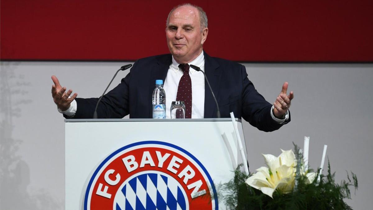 Uli Hoeness dejó la directiva del Bayern tras 40 años